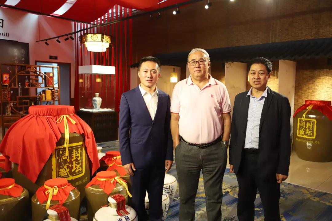 1572944381770893.jpg 1572944381770893.jpg